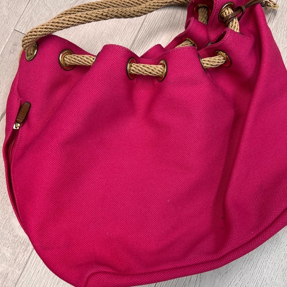 Michael Kory’s pink bag - Picture 3 of 5